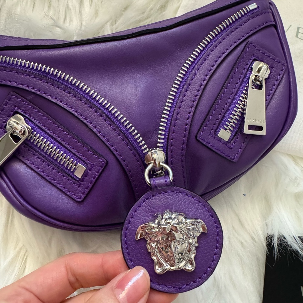 Versace repeat hobo Bag - Picture 5 of 13